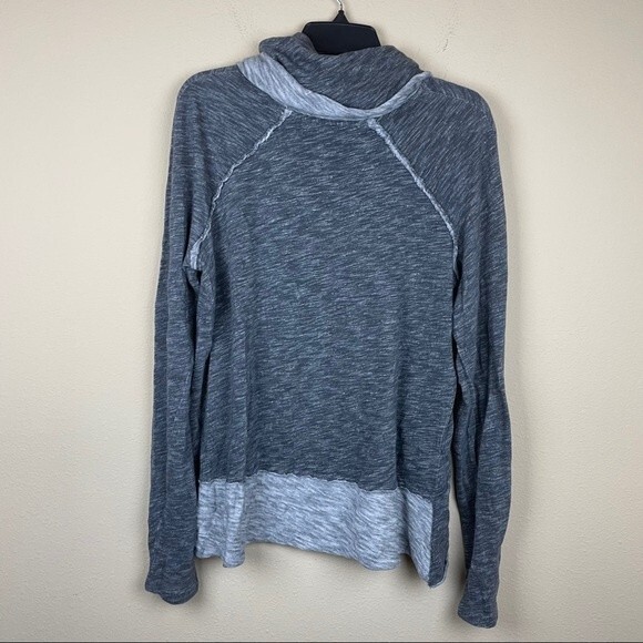 Free People FP Beach Cocoon Cowl Pullover Charcoal one body size S - Picture 3 of 6